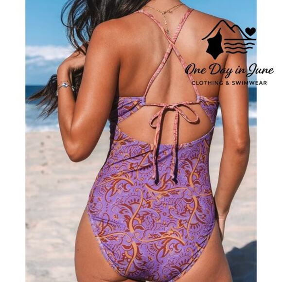 Cupshe Strappy Back One Peice Swimsuit Size S - Picture 2 of 7
